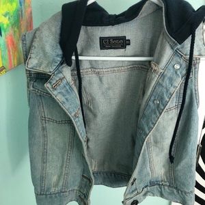 Sleeveless jean jacket with hoodie